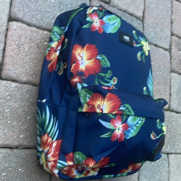 VANS OLD SKOOL III BACKPACK 
VN0A3IGRYKU
NWT - Picture 2 of 16